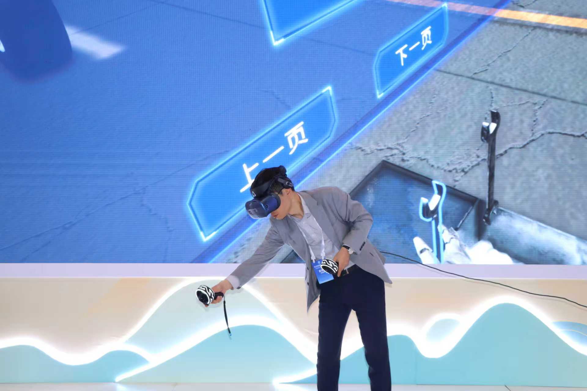 創(chuàng)新引領(lǐng)未來(lái)，新海航旗下海航技術(shù)VR機(jī)務(wù)技能培訓(xùn)應(yīng)用系統(tǒng)亮相第三屆CATA航空大會(huì)